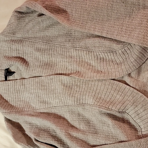 Forever 21 Knit Cardigan Sweater sz M - Picture 2 of 6